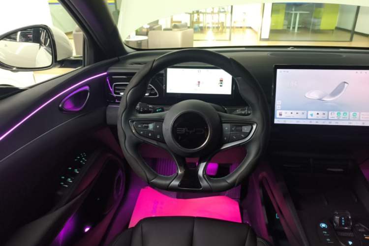 Used BYD Seal 06 New Energy 2025 DM-i Smart Drive 80KM Luxury Model Steering Wheel