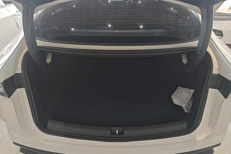Used BYD Seal 06 New Energy 2025 DM-i Smart Drive 120KM Prestige Model Trunk
