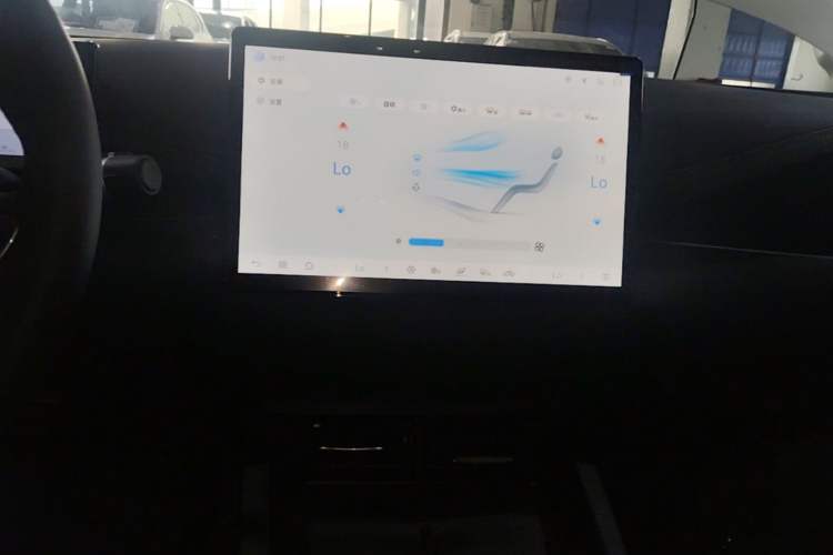 Used BYD Seal 06 New Energy 2025 DM-i Smart Drive 80KM Luxury Model Audio And AC Panel