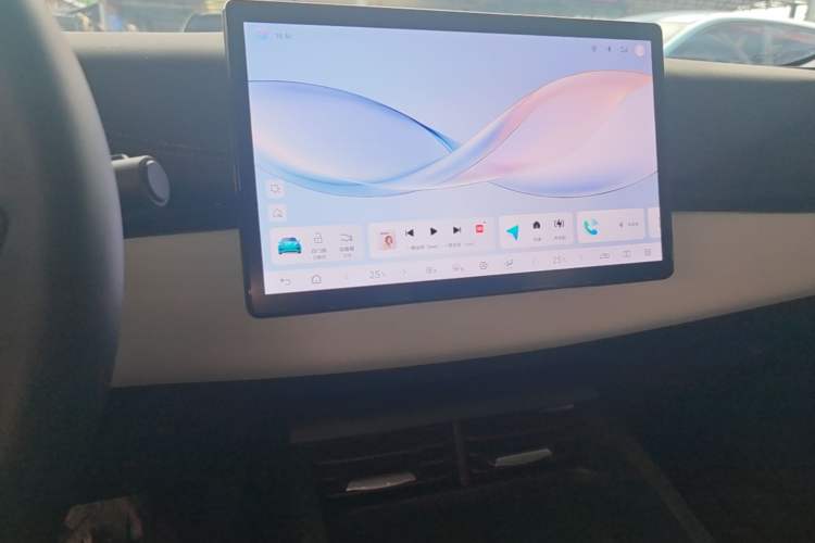 Used BYD Seal 06 New Energy 2025 DM-i Smart Drive 80KM Luxury Model Audio And AC Panel