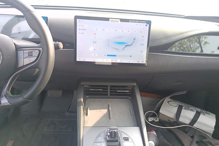 Used BYD Seal 06 New Energy 2025 DM-i Smart Drive 120KM Deluxe Model Audio And AC Panel