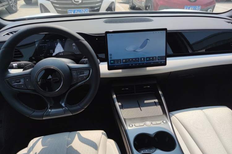 Used BYD Seal 06 New Energy 2025 EV 545KM Premium Edition Audio And AC Panel