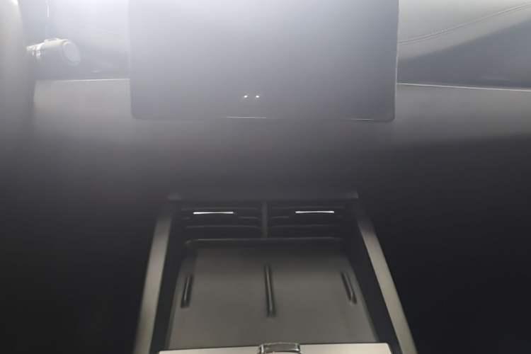 Used BYD Seal 06 New Energy 2025 DM-i Smart Drive 80KM Luxury Model Audio And AC Panel