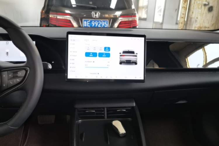 Used BYD Seal 06 New Energy 2025 EV 545KM Premium Edition Audio And AC Panel