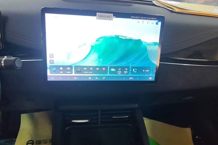 Used BYD Seal 06 New Energy 2025 DM-i Smart Drive 120KM Prestige Model Audio And AC Panel
