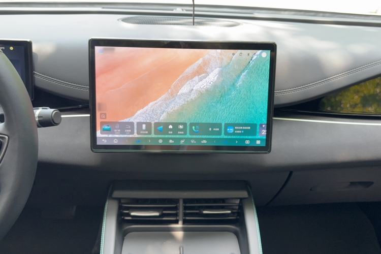 Used BYD Seal 06 New Energy 2025 DM-i Smart Drive 120KM Prestige Model Audio And AC Panel