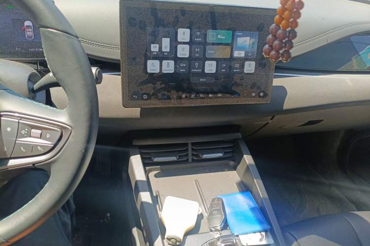 Used BYD Seal 06 New Energy 2025 DM-i Smart Drive 80KM Luxury Model Audio And AC Panel