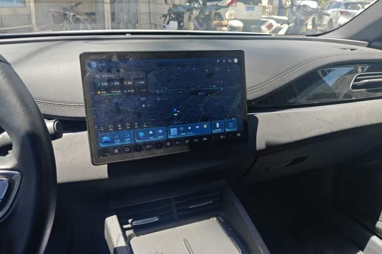 Used BYD Seal 06 New Energy 2025 DM-i Smart Drive 80KM Luxury Model Audio And AC Panel