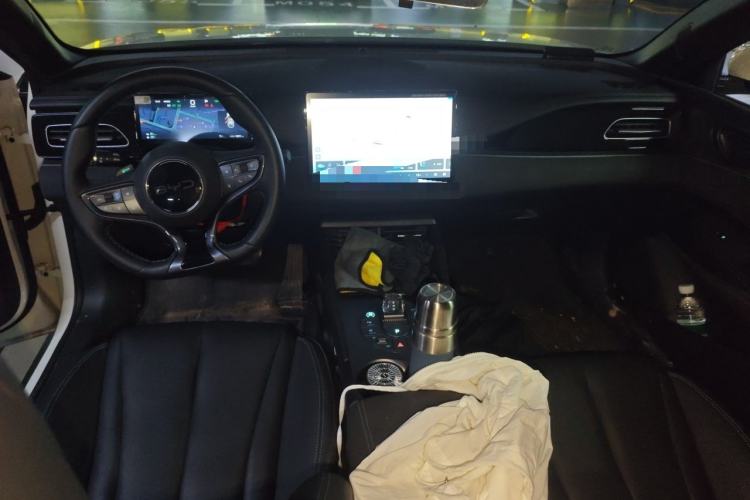 Used BYD Seal 06 New Energy 2025 DM-i Smart Drive 80KM Luxury Model Center Console