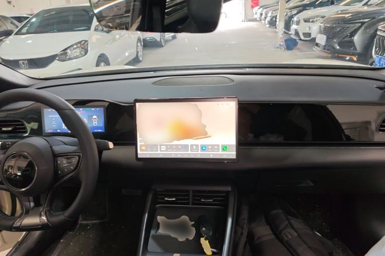 Used BYD Seal 06 New Energy 2025 EV 545KM Premium Edition Center Console