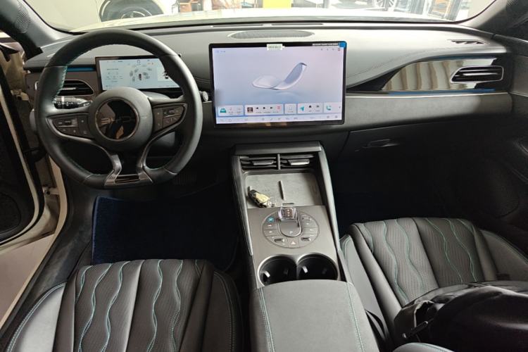 Used BYD Seal 06 New Energy 2025 DM-i Intelligent Drive 120KM Flagship Model Center Console