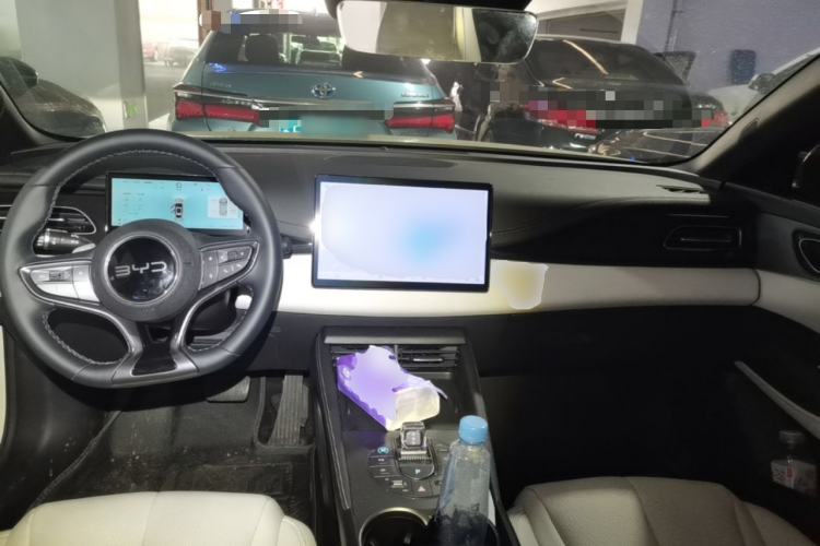 Used BYD Seal 06 New Energy 2025 DM-i Smart Drive 120KM Prestige Model Center Console