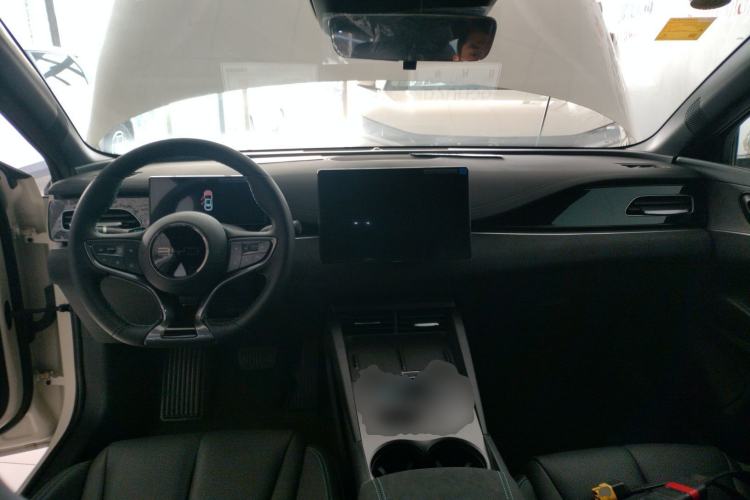 Used BYD Seal 06 New Energy 2025 DM-i Smart Drive 80KM Luxury Model Center Console
