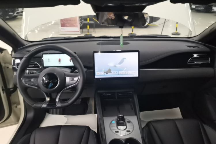 Used BYD Seal 06 New Energy 2025 DM-i Smart Drive 120KM Prestige Model Center Console