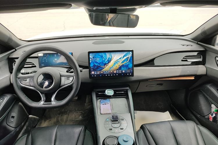 Used BYD Seal 06 New Energy 2025 DM-i Smart Drive 120KM Deluxe Model Center Console