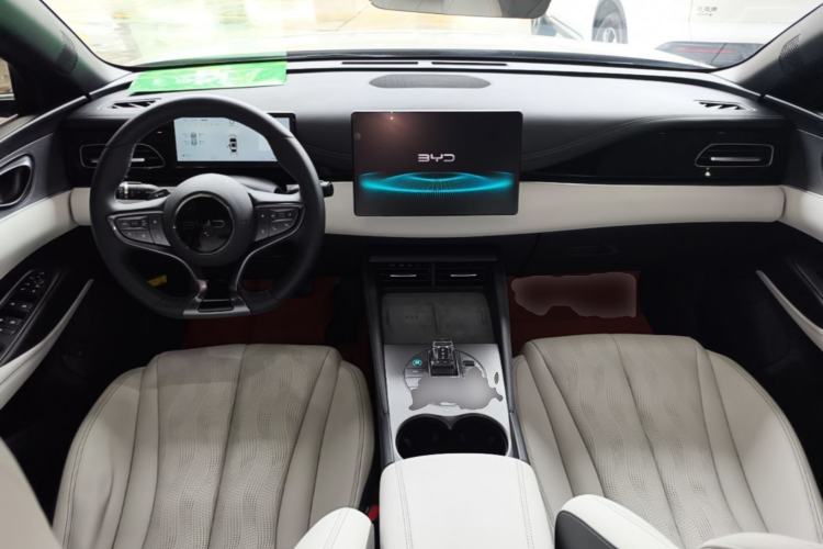 Used BYD Seal 06 New Energy 2025 DM-i Smart Drive 120KM Deluxe Model Center Console