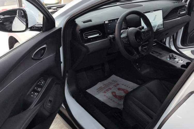Used BYD Seal 06 New Energy 2025 DM-i Smart Drive 80KM Luxury Model Driver Seat