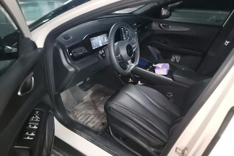 Used BYD Seal 06 New Energy 2025 EV 545KM Premium Edition Driver Seat