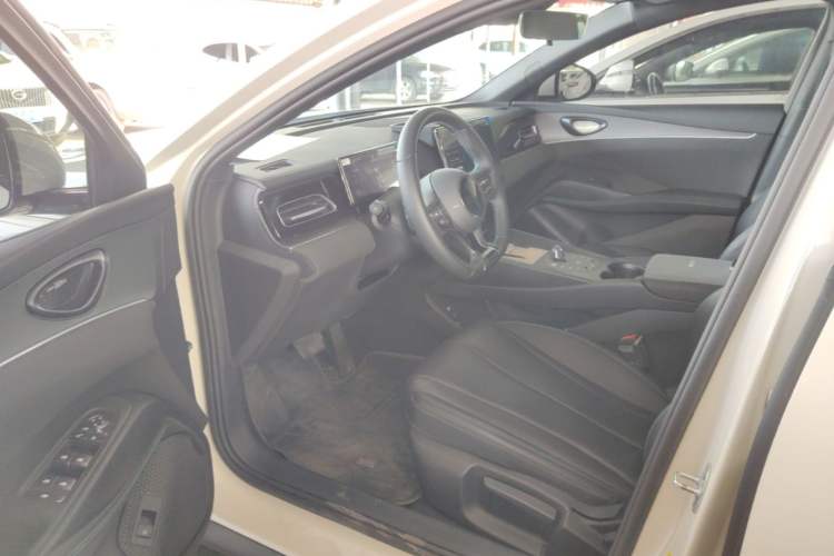 Used BYD Seal 06 New Energy 2025 DM-i Smart Drive 80KM Luxury Model Driver Seat