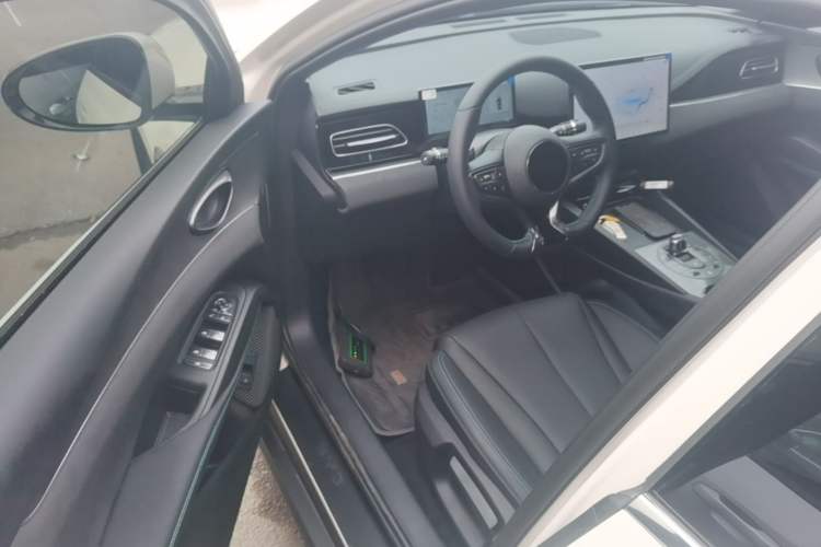 Used BYD Seal 06 New Energy 2025 DM-i Smart Drive 80KM Luxury Model Driver Seat
