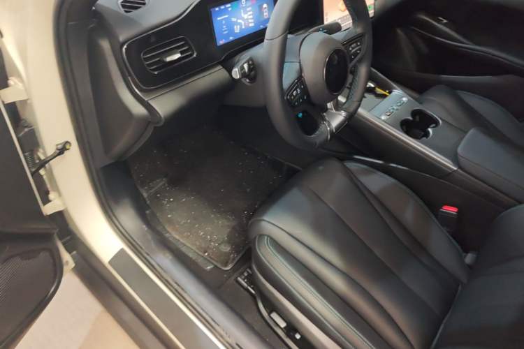 Used BYD Seal 06 New Energy 2025 EV 545KM Premium Edition Driver Seat