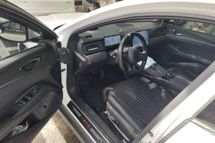 Used BYD Seal 06 New Energy 2025 DM-i Smart Drive 80KM Prestige Model Driver Seat