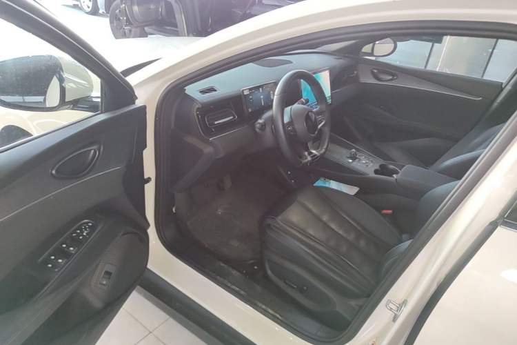 Used BYD Seal 06 New Energy 2025 DM-i Smart Drive 120KM Deluxe Model Driver Seat
