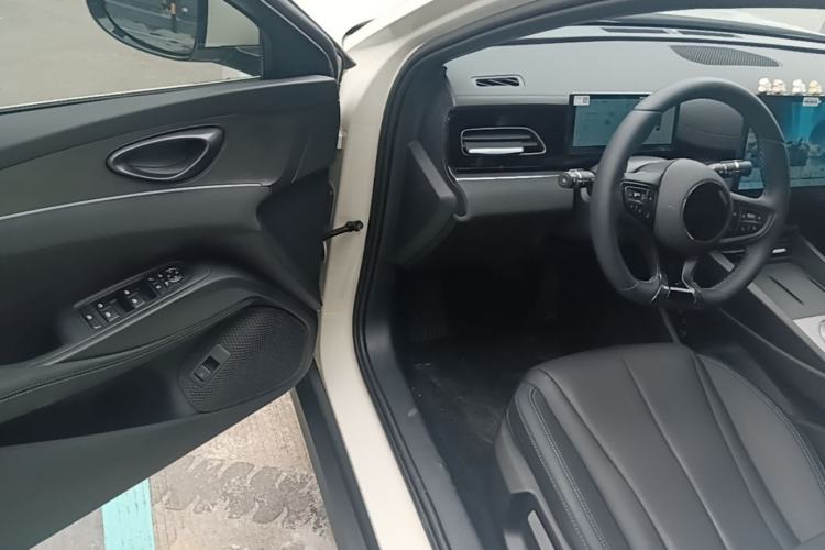 Used BYD Seal 06 New Energy 2025 DM-i Smart Drive 80KM Luxury Model Driver Seat