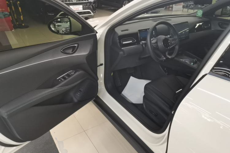 Used BYD Seal 06 New Energy 2025 DM-i Smart Drive 120KM Deluxe Model Driver Seat