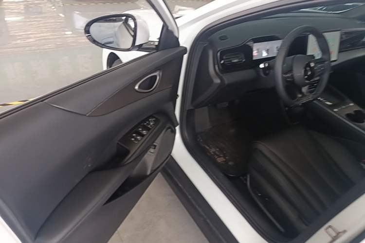 Used BYD Seal 06 New Energy 2025 EV 545KM Premium Edition Driver Seat