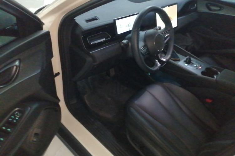 Used BYD Seal 06 New Energy 2025 DM-i Smart Drive 80KM Prestige Model Driver Seat