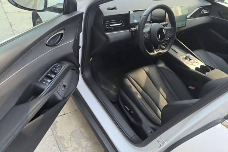 Used BYD Seal 06 New Energy 2025 DM-i Smart Drive 120KM Deluxe Model Driver Seat