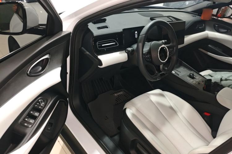 Used BYD Seal 06 New Energy 2025 DM-i Smart Drive 80KM Luxury Model Driver Seat