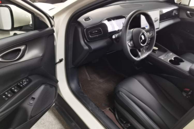 Used BYD Seal 06 New Energy 2025 EV 545KM Premium Edition Driver Seat