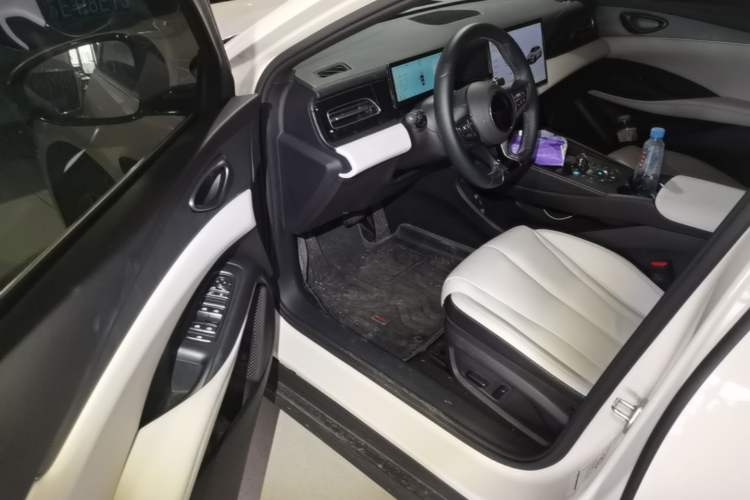 Used BYD Seal 06 New Energy 2025 DM-i Smart Drive 120KM Prestige Model Driver Seat