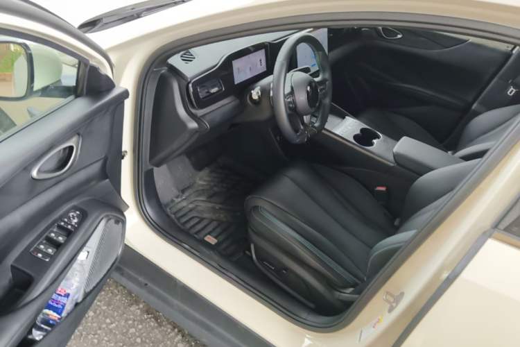 Used BYD Seal 06 New Energy 2025 EV 470KM Prestige Edition Driver Seat