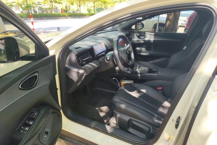 Used BYD Seal 06 New Energy 2025 DM-i Smart Drive 80KM Luxury Model Driver Seat