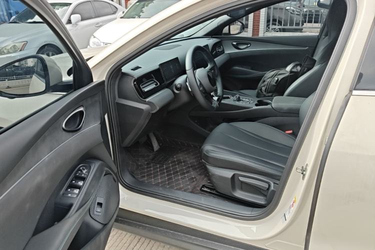 Used BYD Seal 06 New Energy 2025 DM-i Smart Drive 80KM Luxury Model Driver Seat
