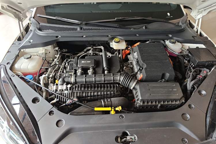 Used BYD Seal 06 New Energy 2025 DM-i Smart Drive 120KM Deluxe Model Engine Bay