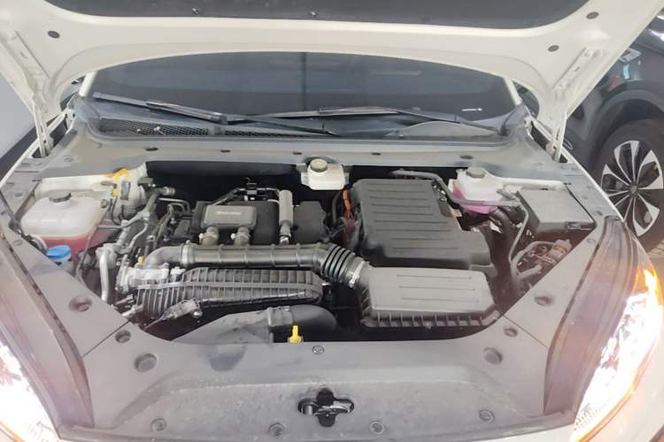 Used BYD Seal 06 New Energy 2025 DM-i Smart Drive 80KM Luxury Model Engine Bay