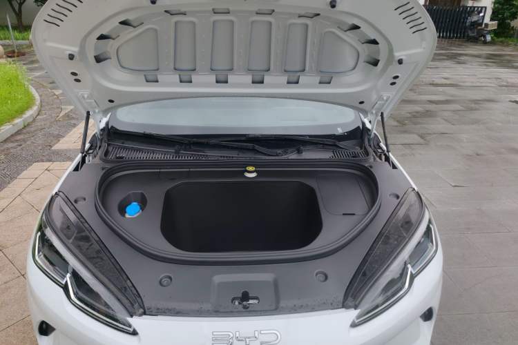 Used BYD Seal 06 New Energy 2025 EV 545KM Flagship Edition Engine Bay