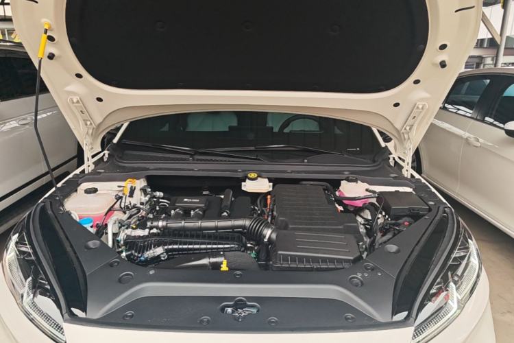 Used BYD Seal 06 New Energy 2025 DM-i Smart Drive 80KM Luxury Model Engine Bay