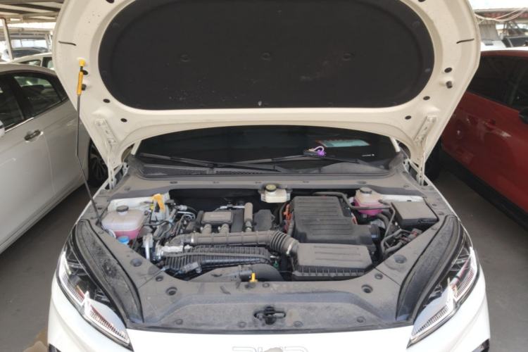 Used BYD Seal 06 New Energy 2025 DM-i Smart Drive 80KM Luxury Model Engine Bay