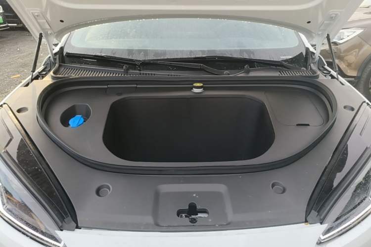 Used BYD Seal 06 New Energy 2025 EV 545KM Flagship Edition Engine Bay