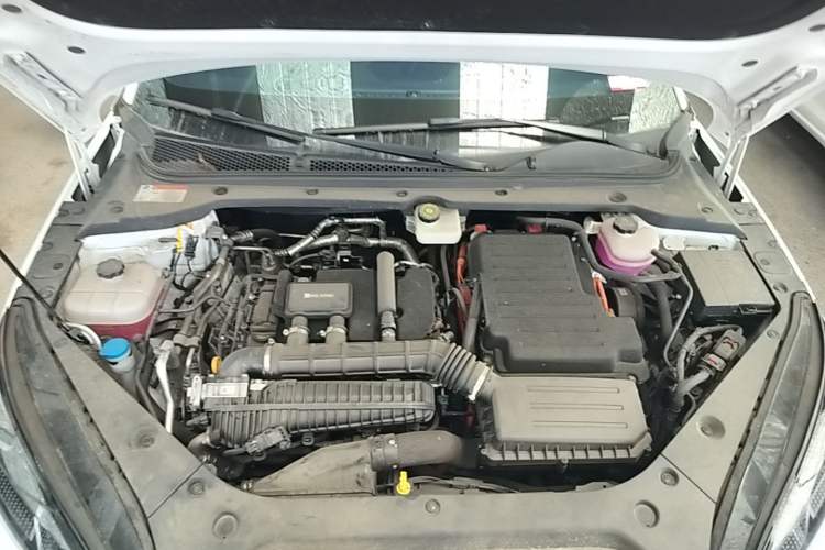 Used BYD Seal 06 New Energy 2025 DM-i Smart Drive 80KM Luxury Model Engine Bay