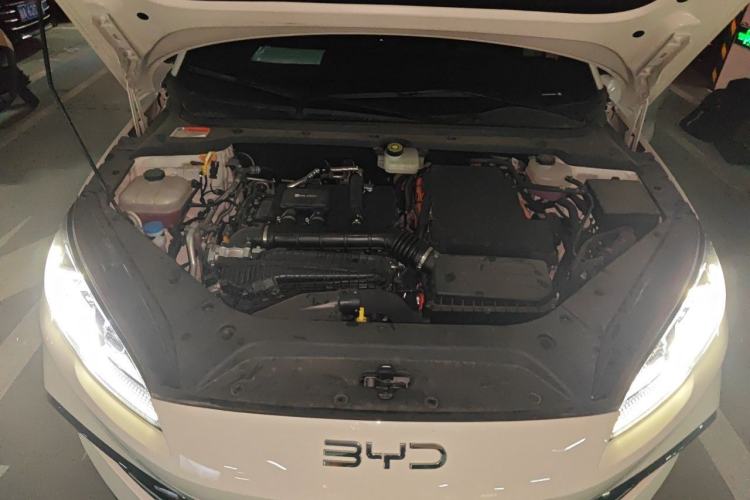 Used BYD Seal 06 New Energy 2025 DM-i Smart Drive 80KM Luxury Model Engine Bay