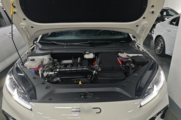 Used BYD Seal 06 New Energy 2025 DM-i Smart Drive 120KM Deluxe Model Engine Bay