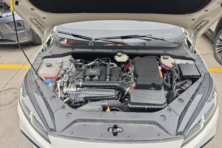 Used BYD Seal 06 New Energy 2025 DM-i Intelligent Drive 120KM Flagship Model Engine Bay