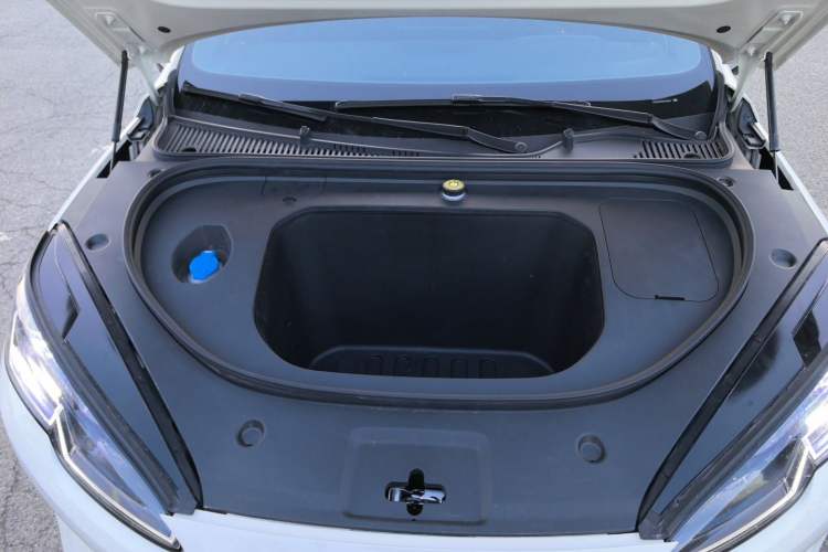 Used BYD Seal 06 New Energy 2025 EV 545KM Premium Edition Engine Bay