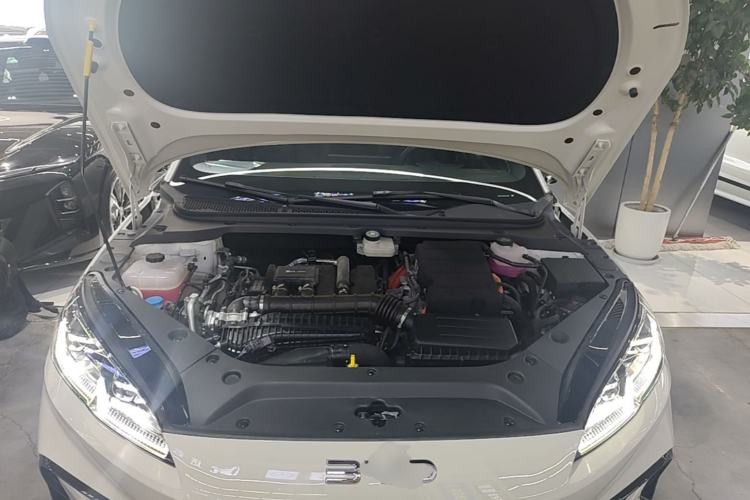 Used BYD Seal 06 New Energy 2025 DM-i Smart Drive 120KM Deluxe Model Engine Bay